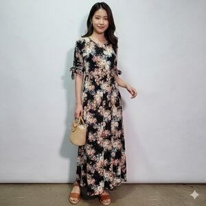 Emberley Women's Black Floral Short Sleeve Maxi Dress Size Medium 🐈